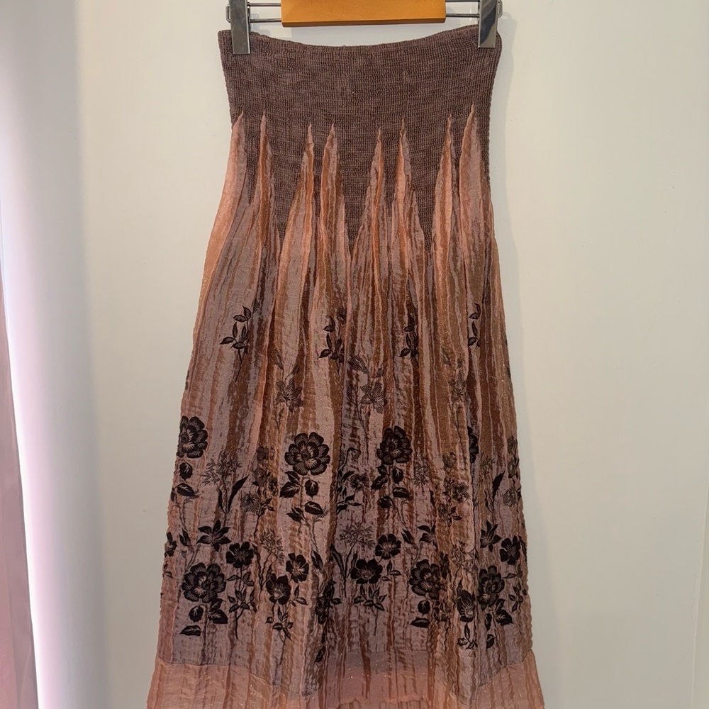 Floral Pink and Black Women's Skirt - Picture 2 of 2